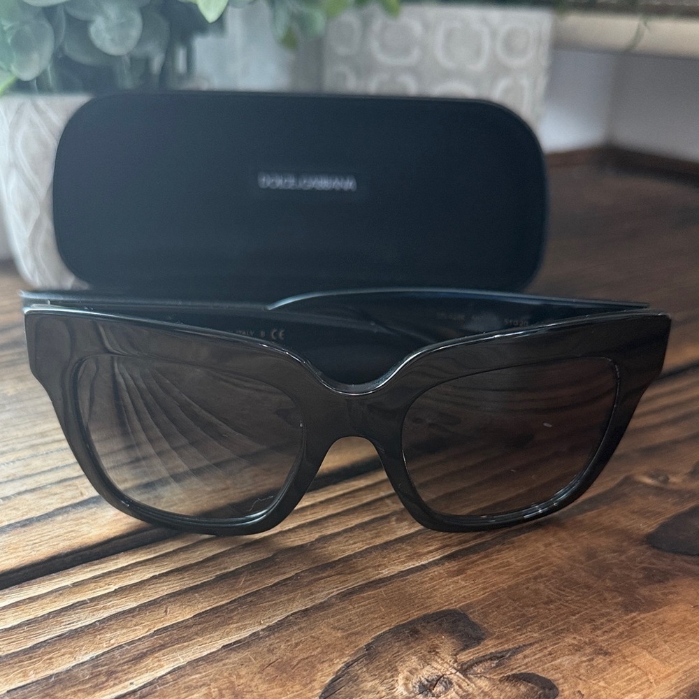 Authentic Dolce & Gabbana DG 4286 3079/87 Patent Black Sunglasses